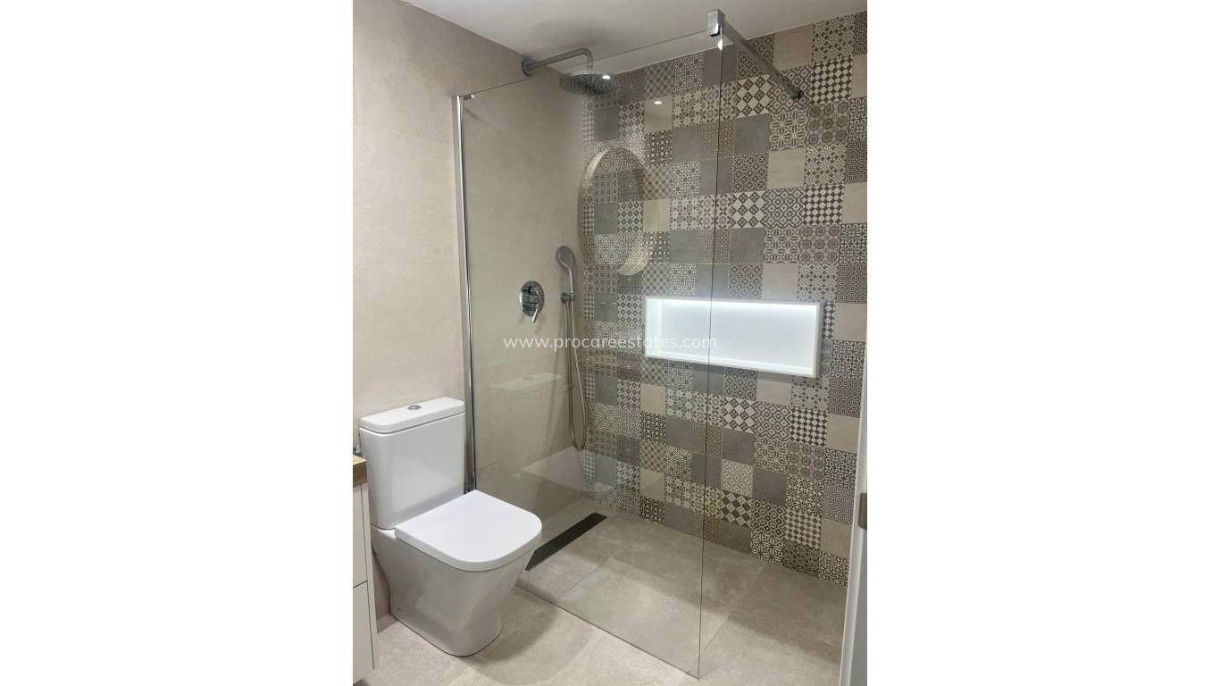 Resale - Apartment - Alicante - Garbinet-Parque de las Avenidas