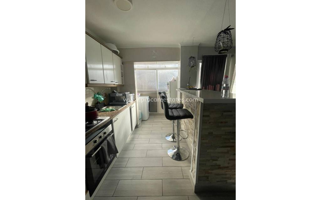 Resale - Apartment - Alicante - Virgen del Remedio-Parque lo Morant