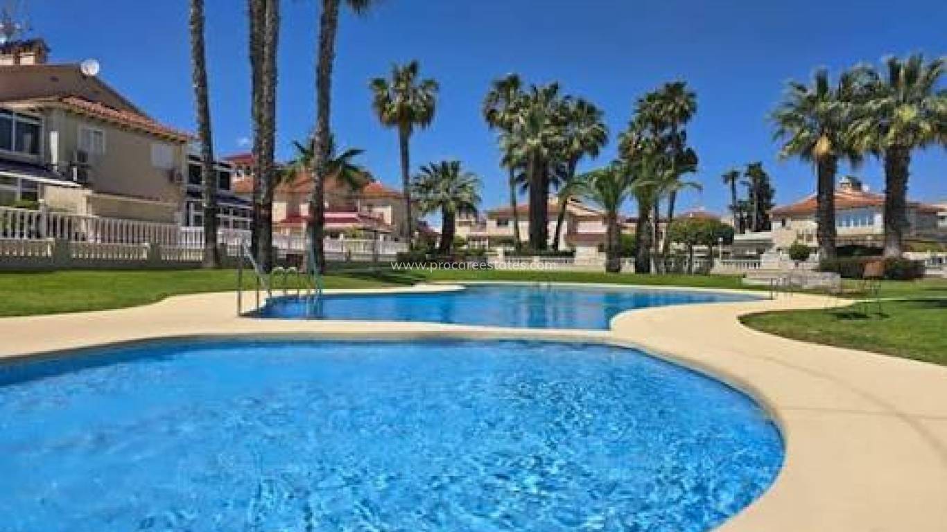 Resale - Apartment - Alicante