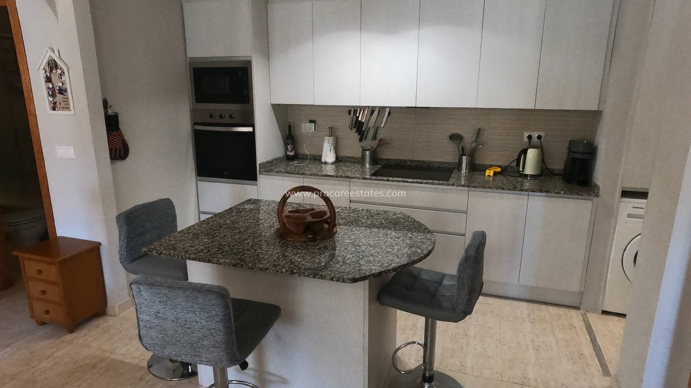 Resale - Apartment - Alicante