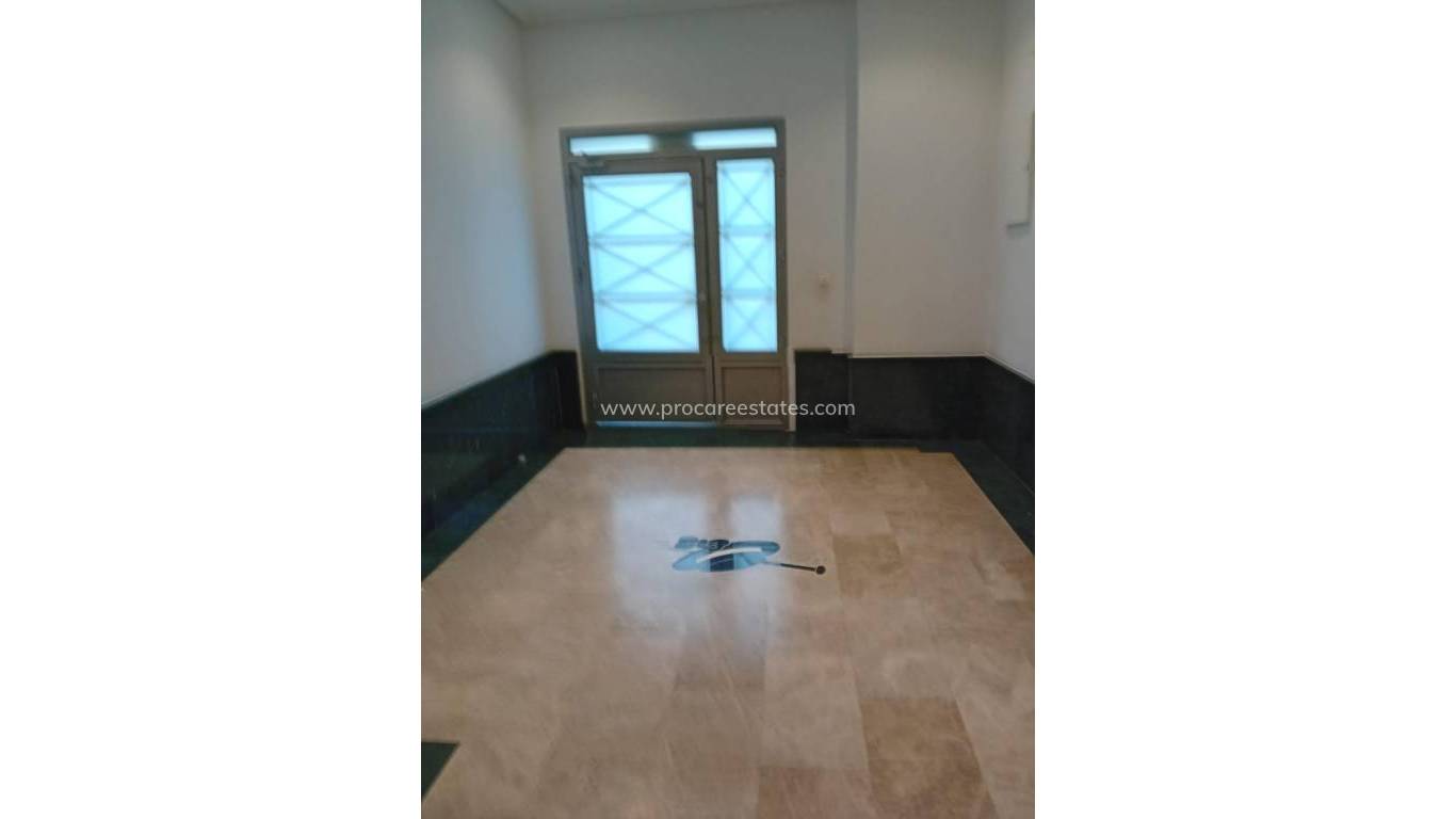 Resale - Apartment - Almoradi - Center