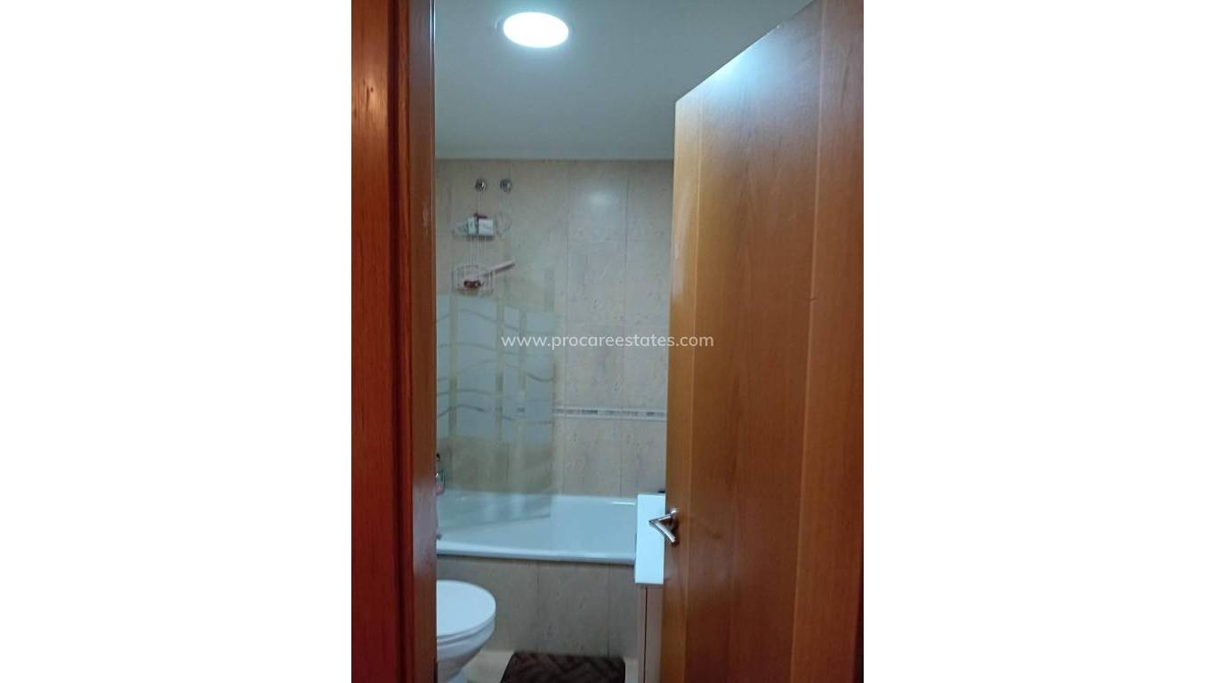 Resale - Apartment - Almoradi - Center