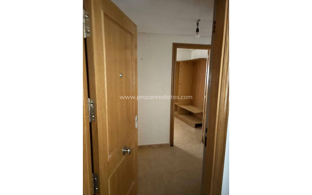 Resale - Apartment - Almoradi - Centro urbano 2