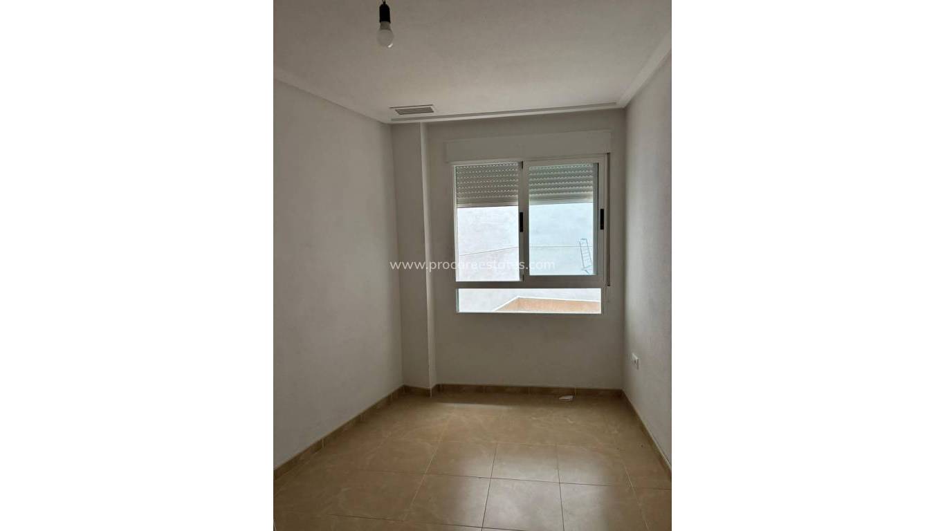 Resale - Apartment - Almoradi - Centro urbano 2