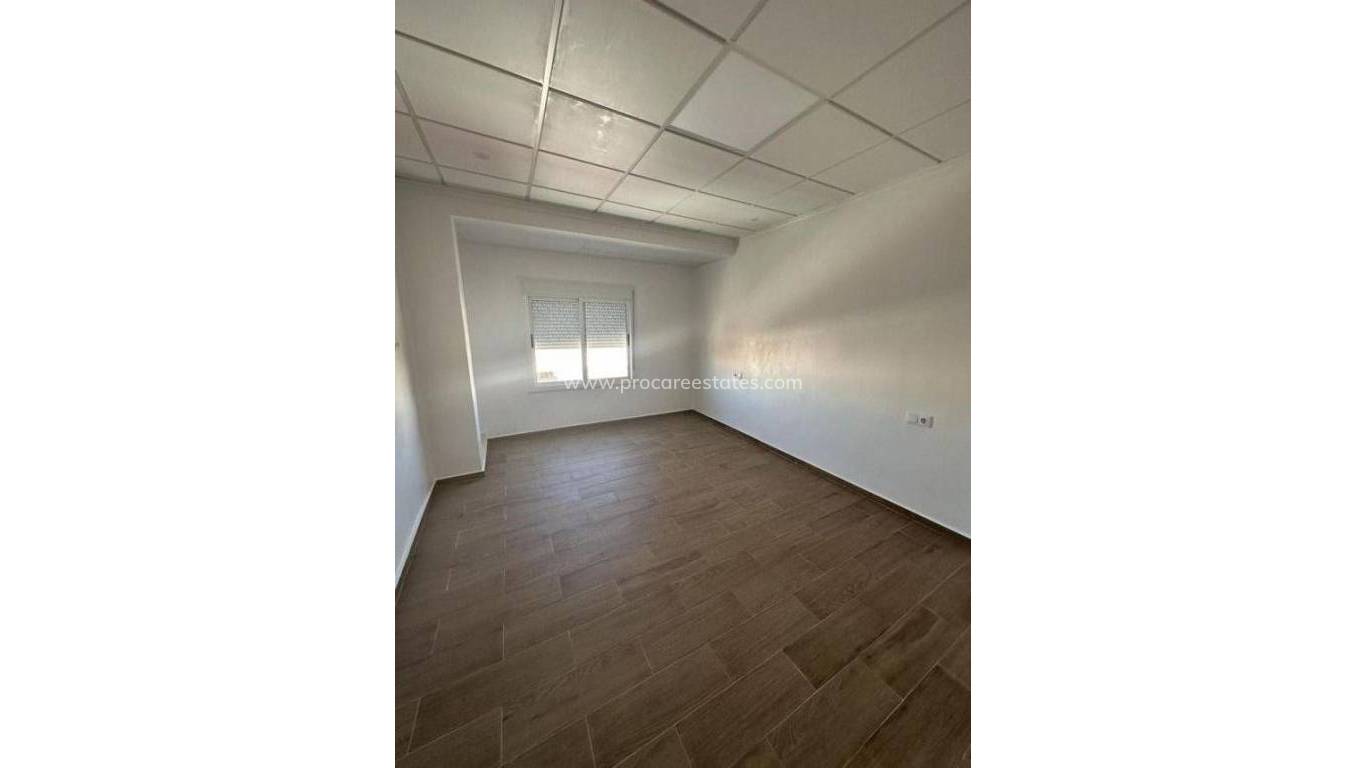 Resale - Apartment - Almoradi - Centro urbano 2