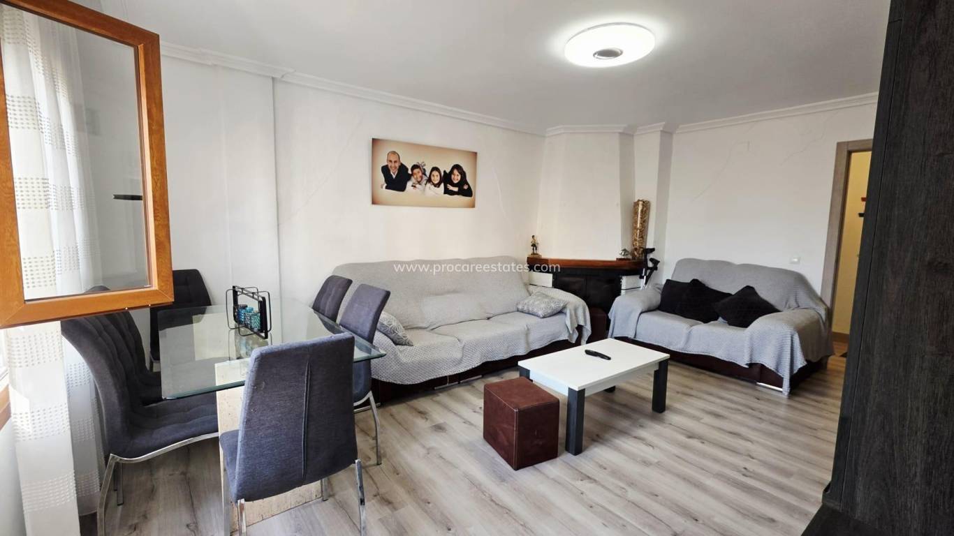 Resale - Apartment - Almoradi - Centro urbano 2