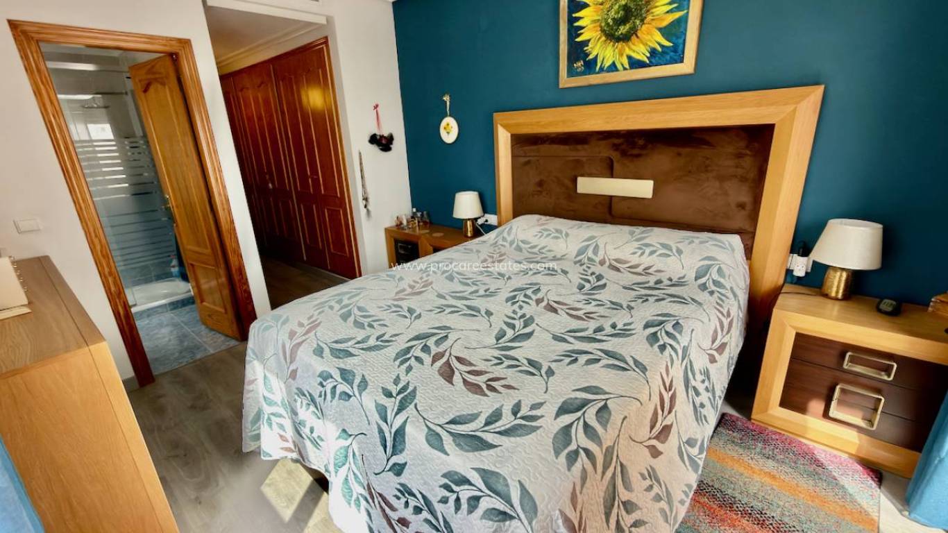 Resale - Apartment - Almoradi - centro