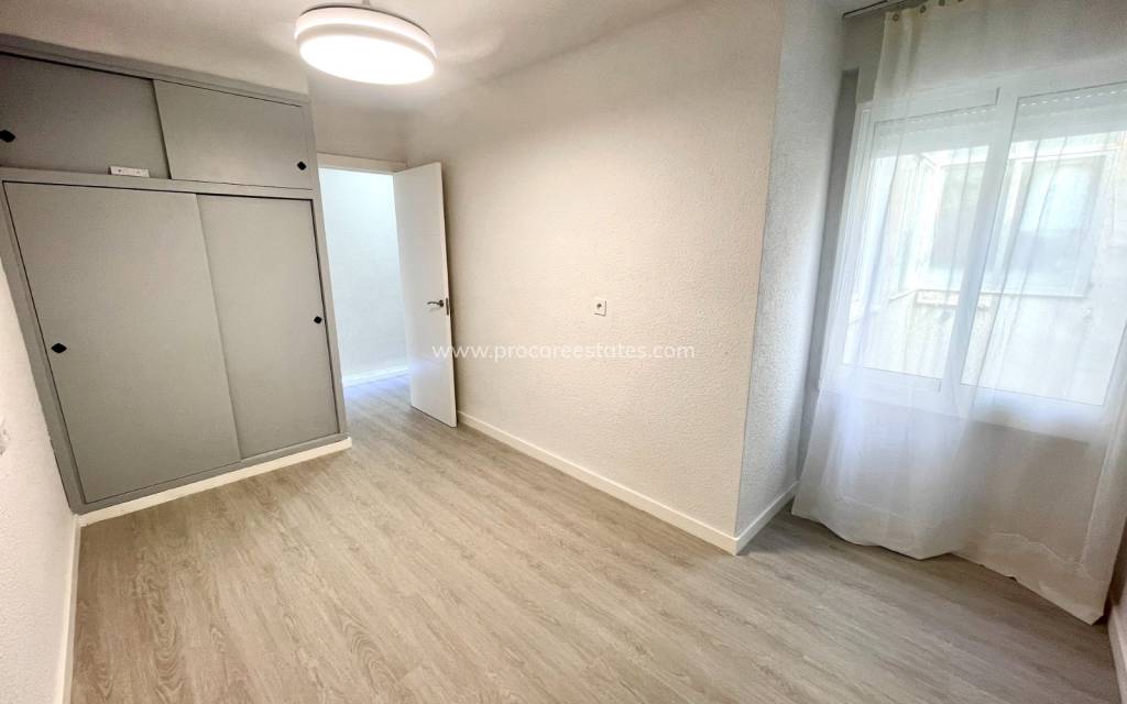 Resale - Apartment - Bigastro