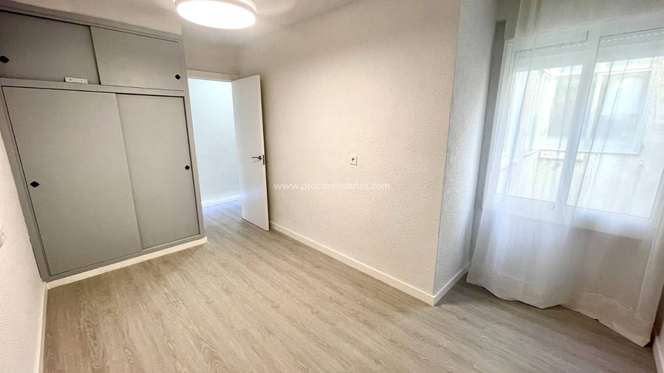 Resale - Apartment - Bigastro