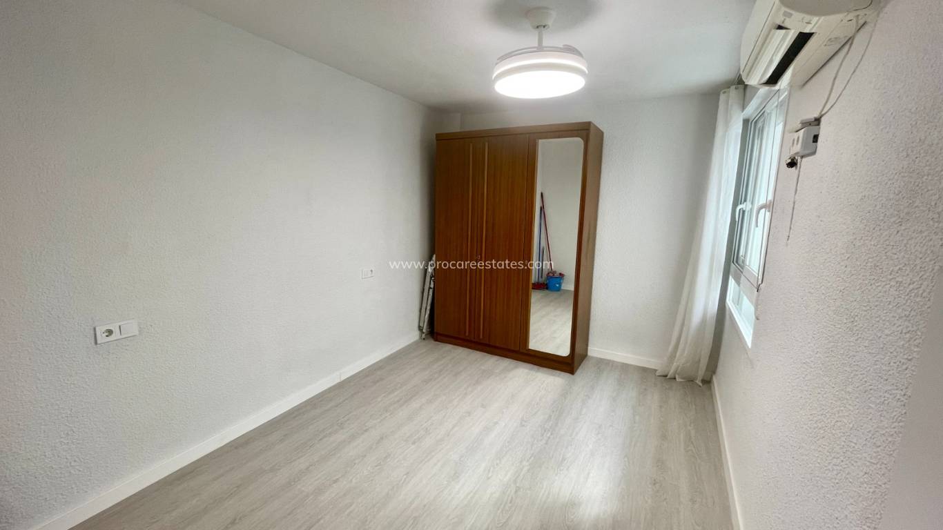 Resale - Apartment - Bigastro