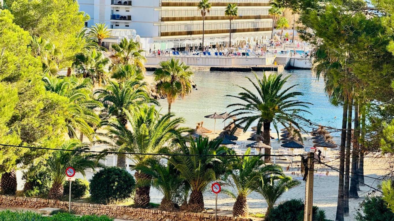 Resale - Apartment - Cala Vinyes - Calvià