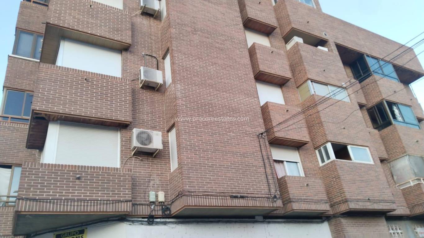 Resale - Apartment - Catral - CENTRO