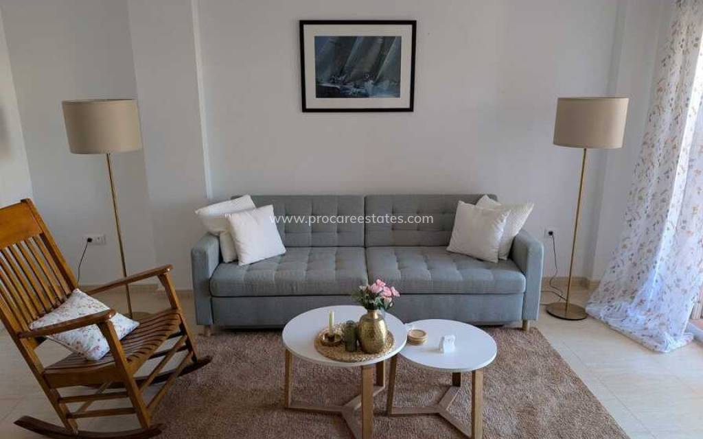 Resale - Apartment - Daya Nueva