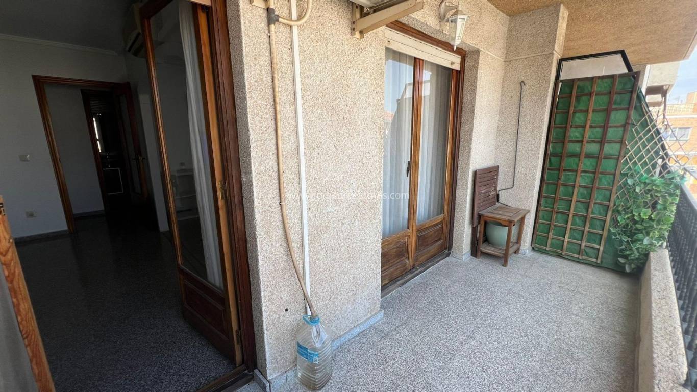 Resale - Apartment - Dolores - CENTRO