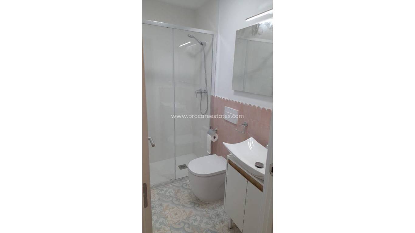 Resale - Apartment - Finestrat - Alicante