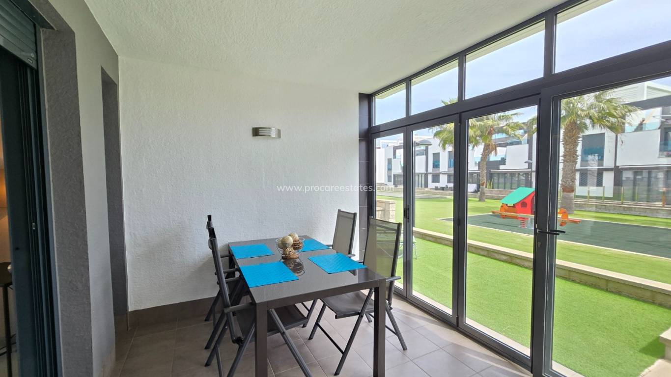 Resale - Apartment / Flat * - Orihuela Costa * - Punta Prima *