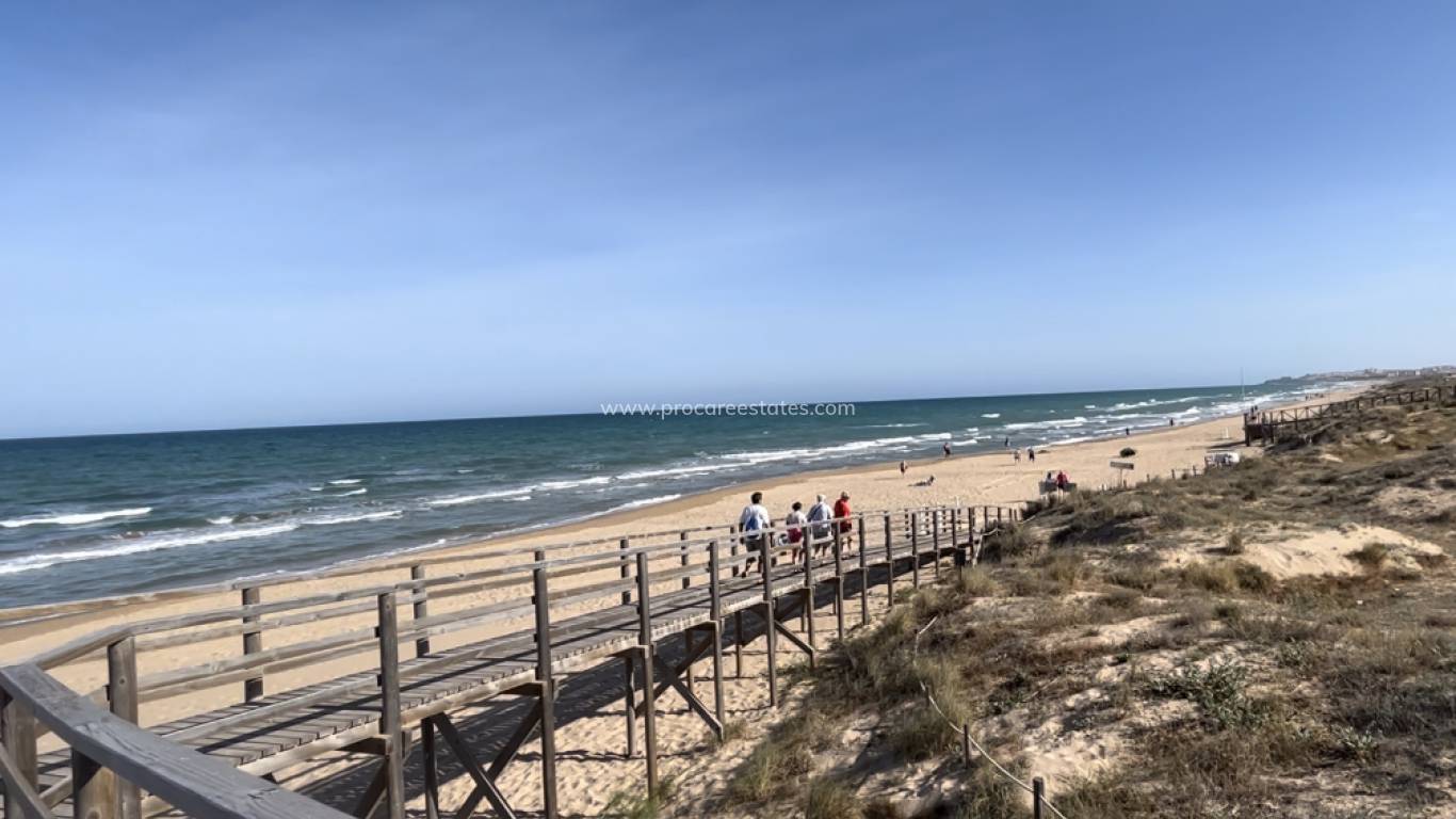 Resale - Apartment - Guardamar del Segura - El Moncayo