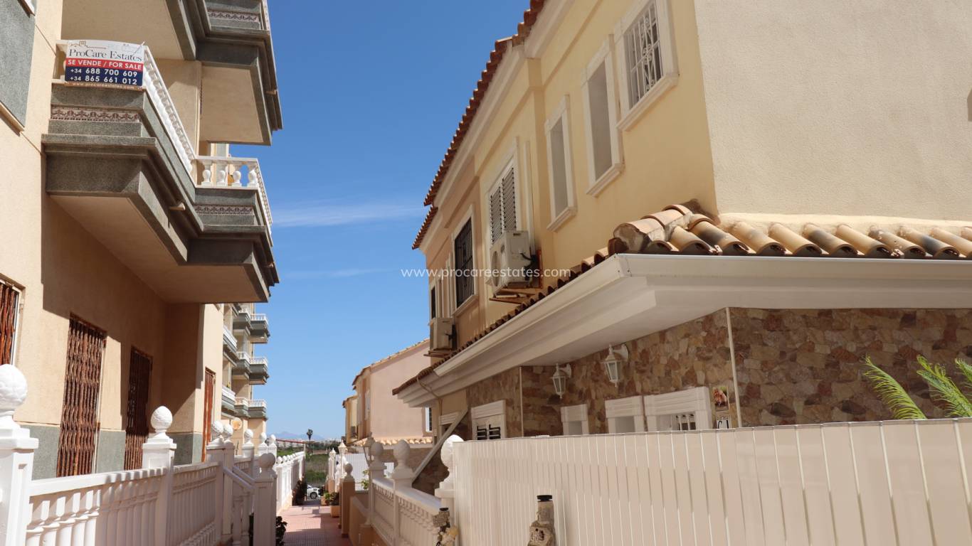 Resale - Apartment - Guardamar del Segura - El Moncayo
