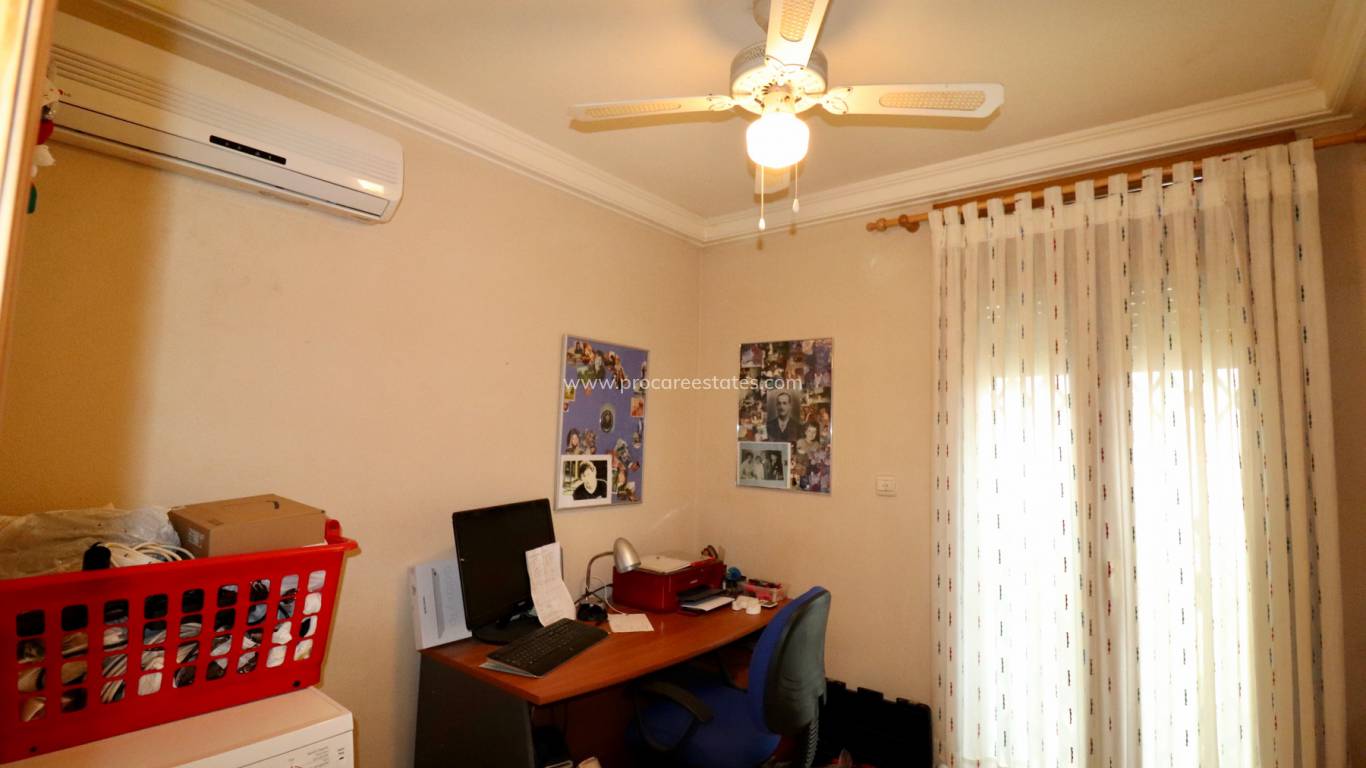 Resale - Apartment - Guardamar del Segura - El Moncayo