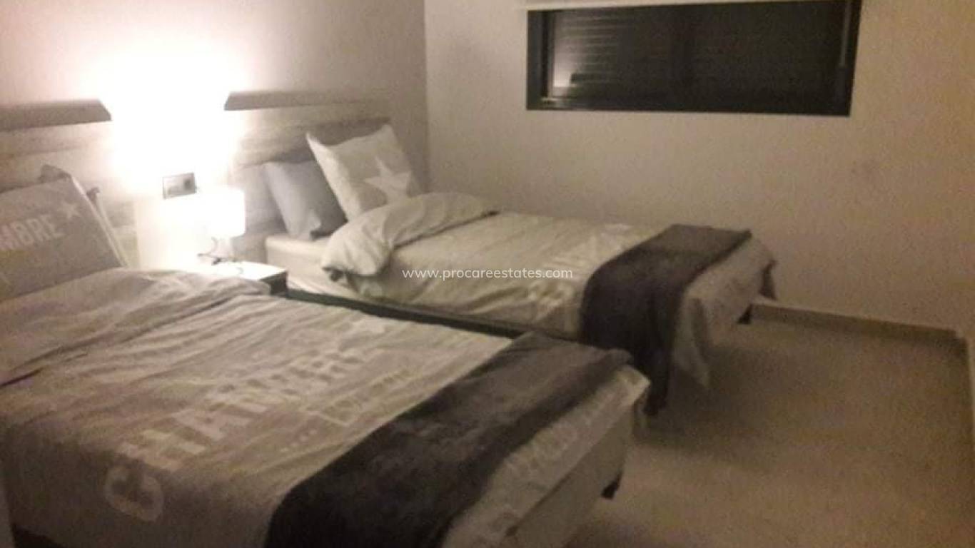 Resale - Apartment - Guardamar del Segura - El Raso