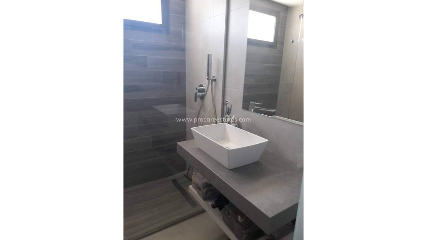 Resale - Apartment - Guardamar del Segura - El Raso