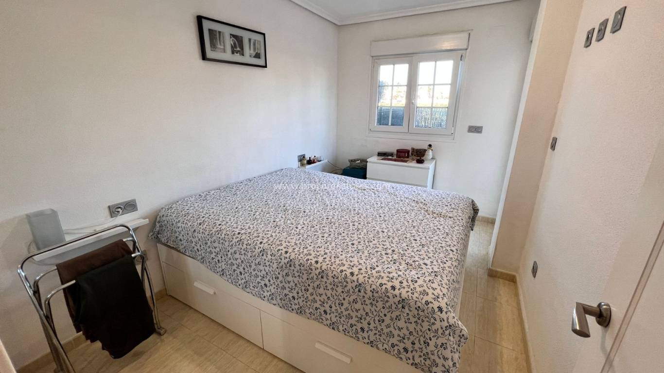 Resale - Apartment - Guardamar del Segura - El Raso