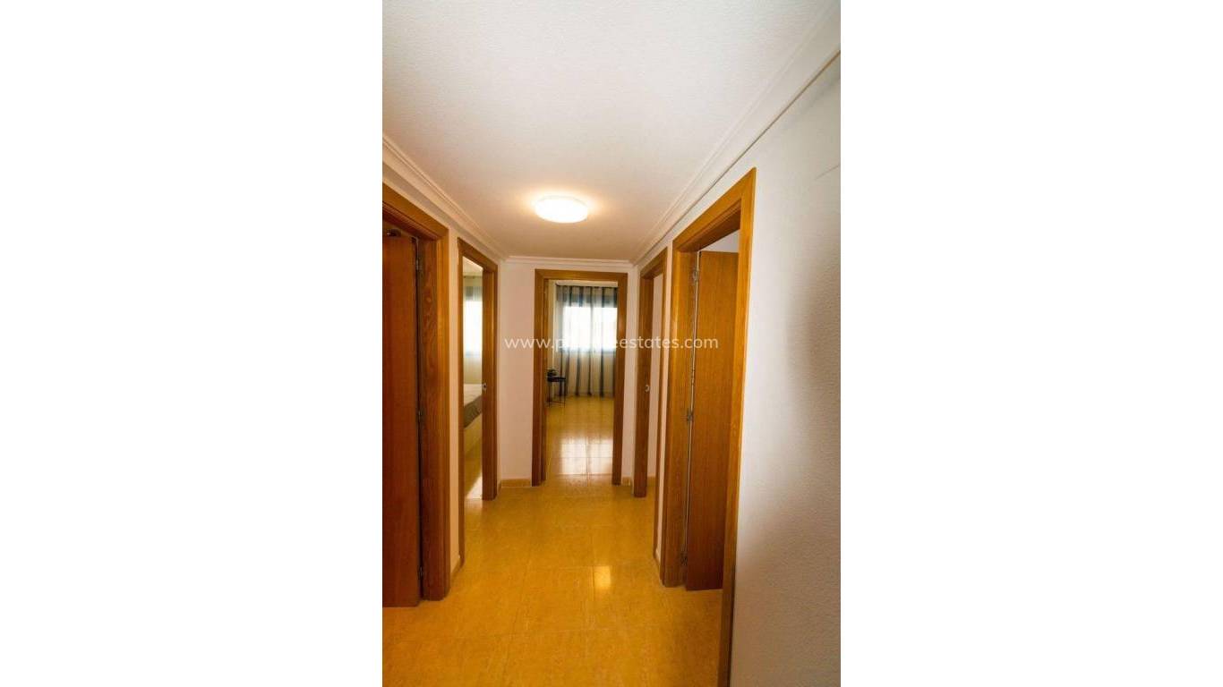 Resale - Apartment - Guardamar del Segura - Guardamar Center