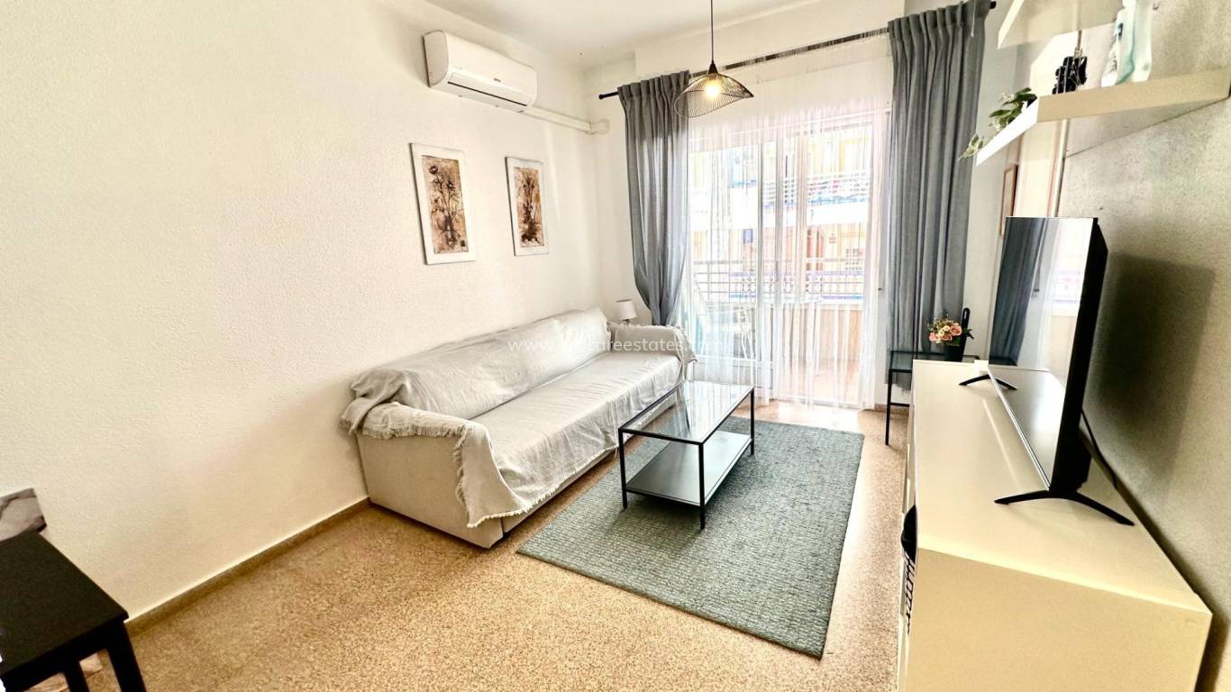 Resale - Apartment - Guardamar del Segura - Guardamar Center