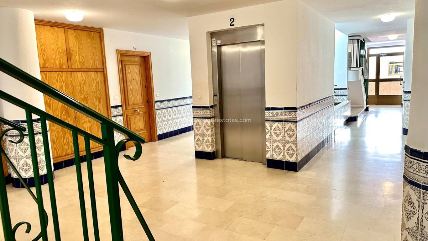 Resale - Apartment - Guardamar del Segura - Guardamar Center