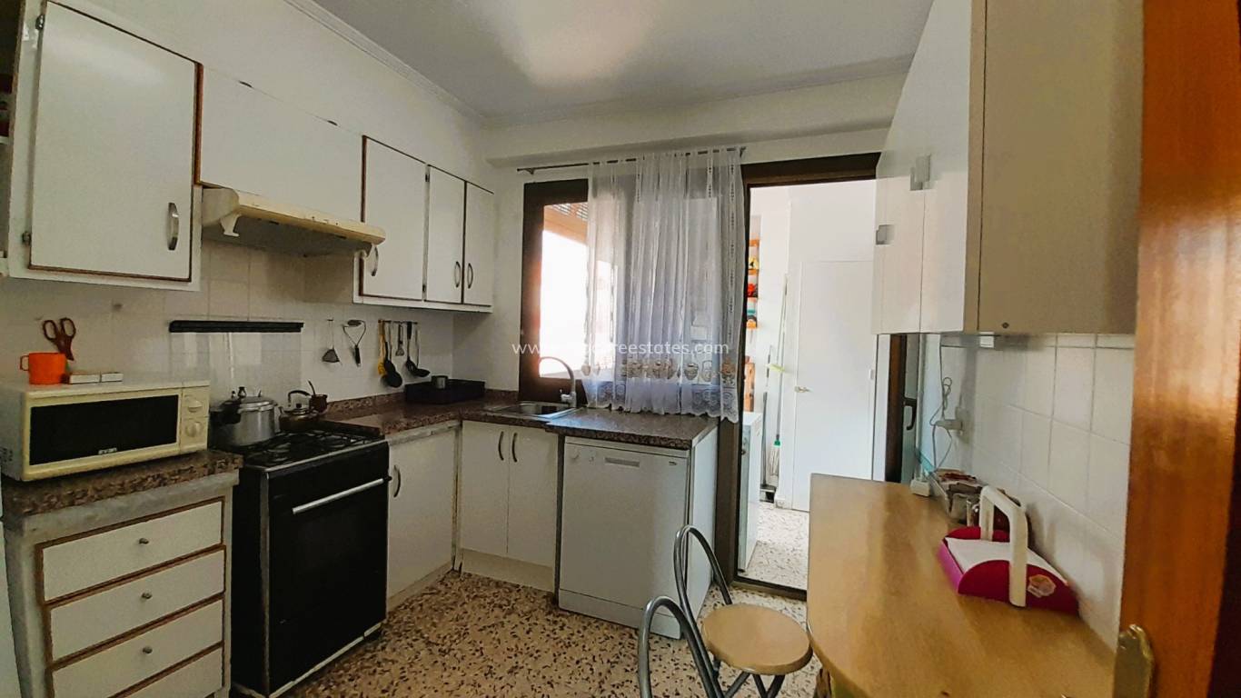 Resale - Apartment - Guardamar del Segura - Guardamar Center