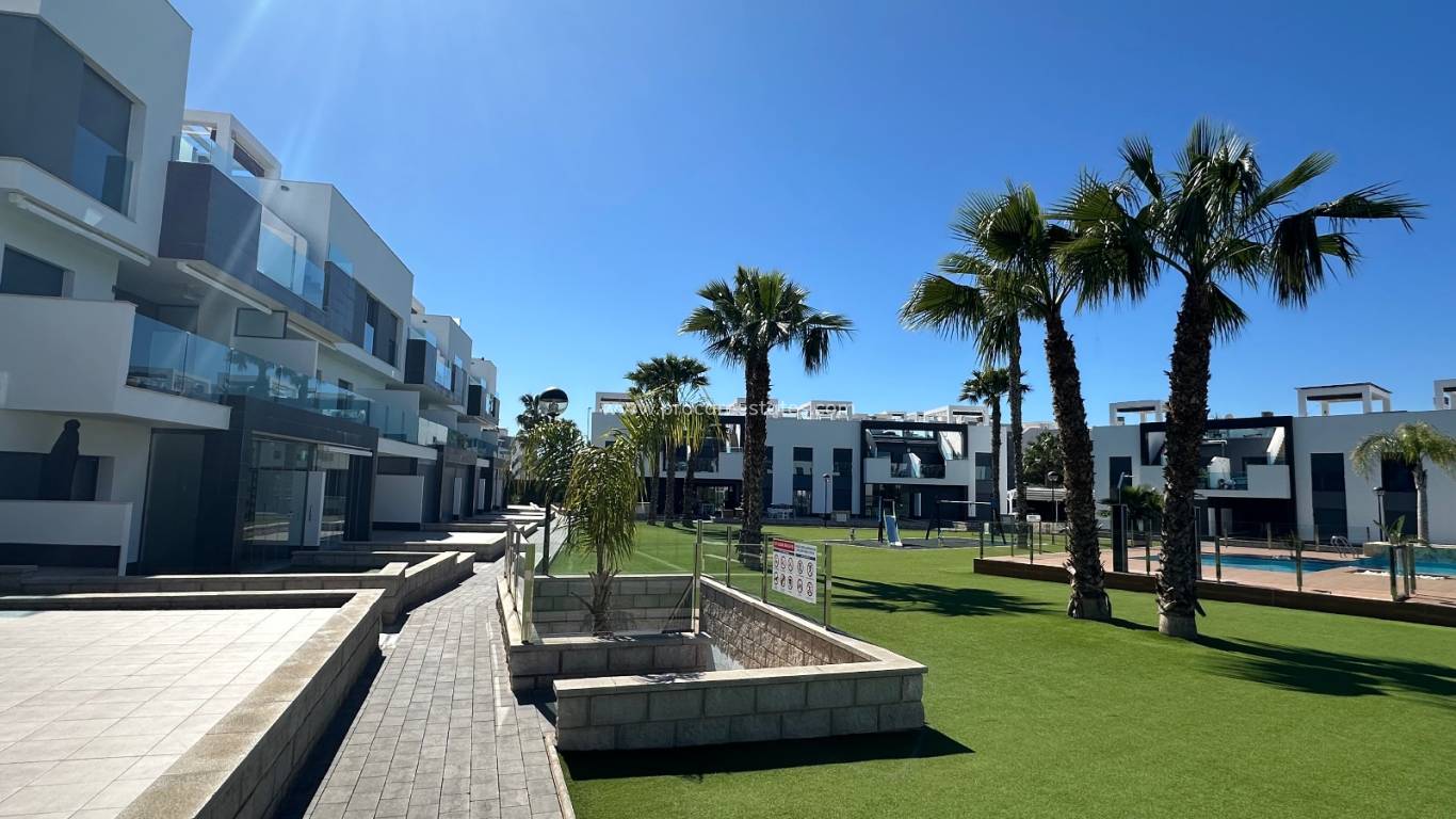 Resale - Apartment - Guardamar del Segura - Guardamar - El Raso