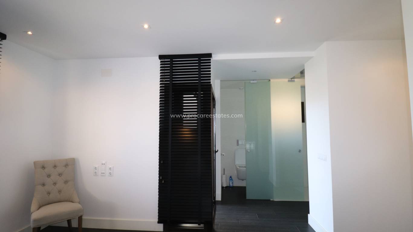 Resale - Apartment - Guardamar del Segura - Marjal Beach