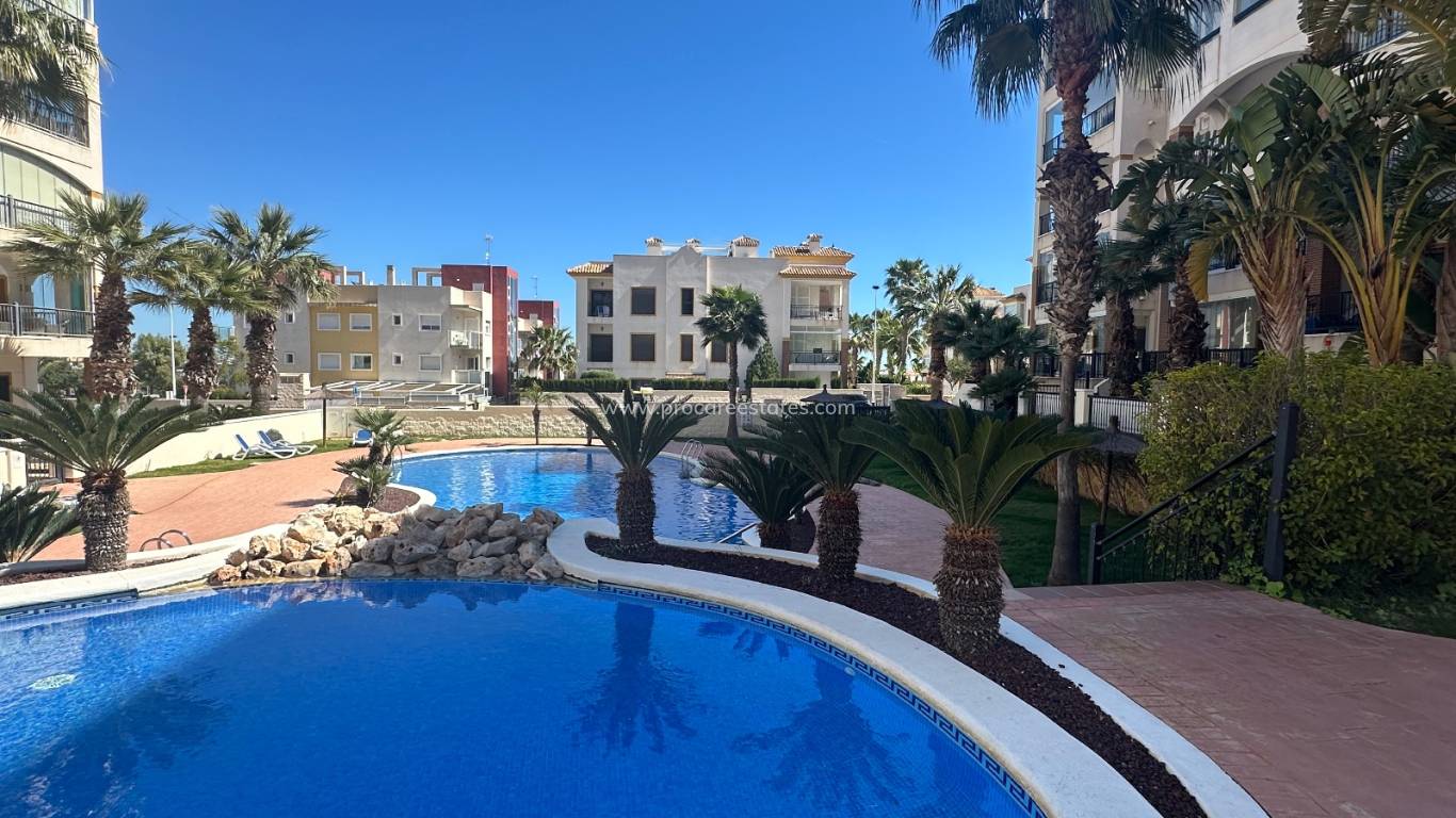Resale - Apartment - Guardamar del Segura - Marjal Beach