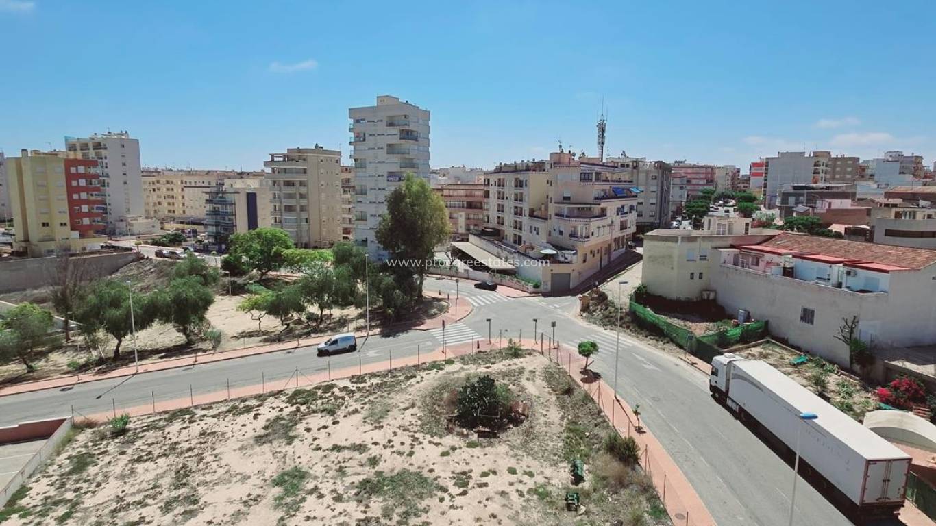 Resale - Apartment - Guardamar del Segura - Puerto Deportivo