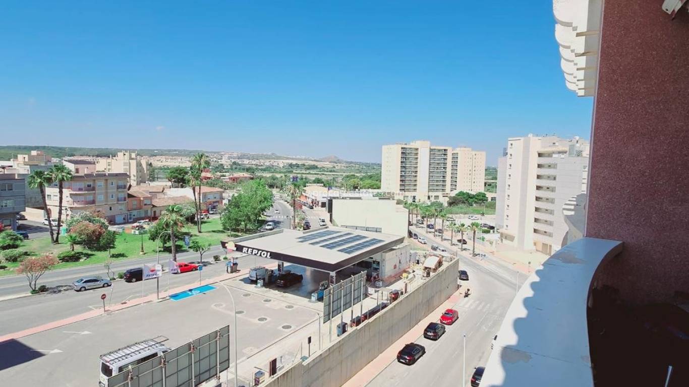 Resale - Apartment - Guardamar del Segura - Puerto Deportivo