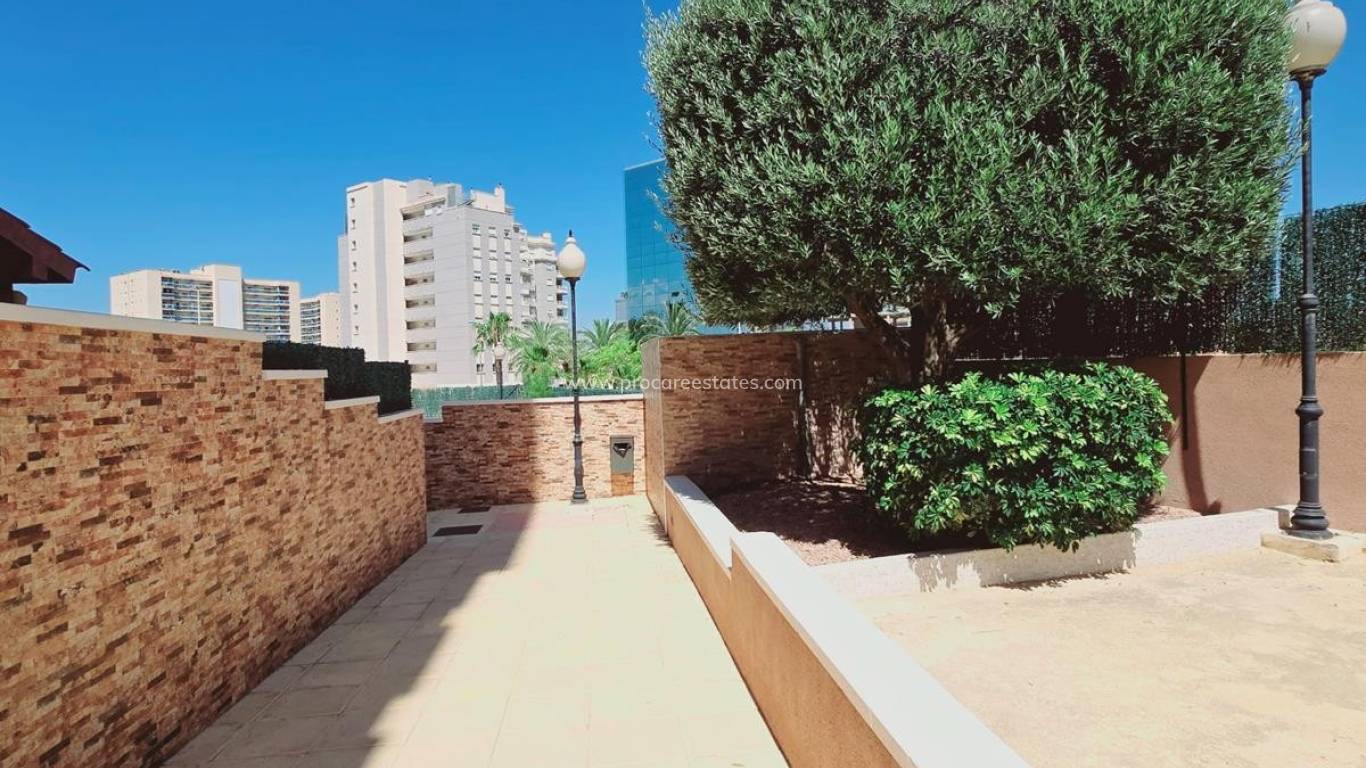 Resale - Apartment - Guardamar del Segura - Puerto Deportivo