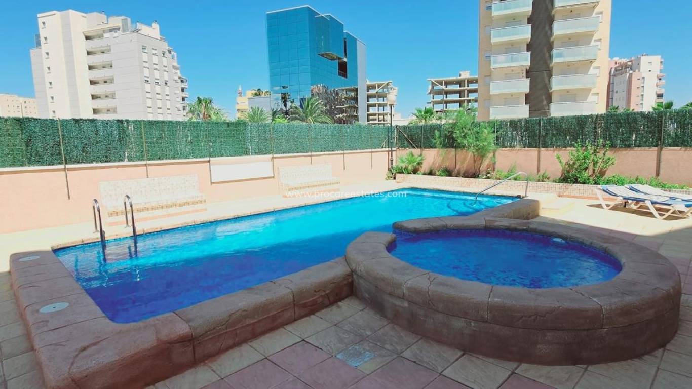 Resale - Apartment - Guardamar del Segura - Puerto Deportivo