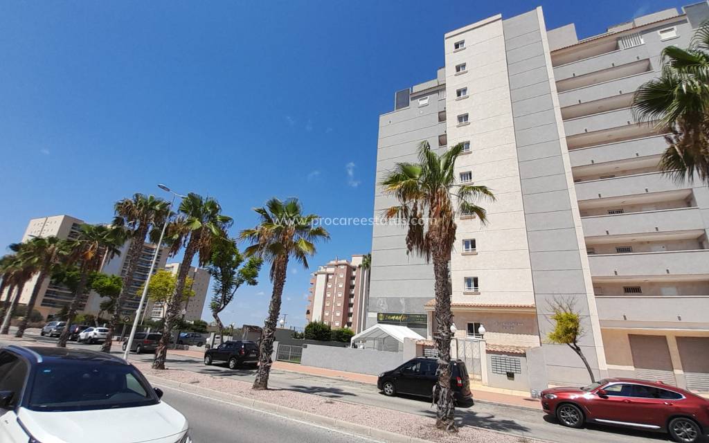 Resale - Apartment - Guardamar del Segura - Puerto Deportivo