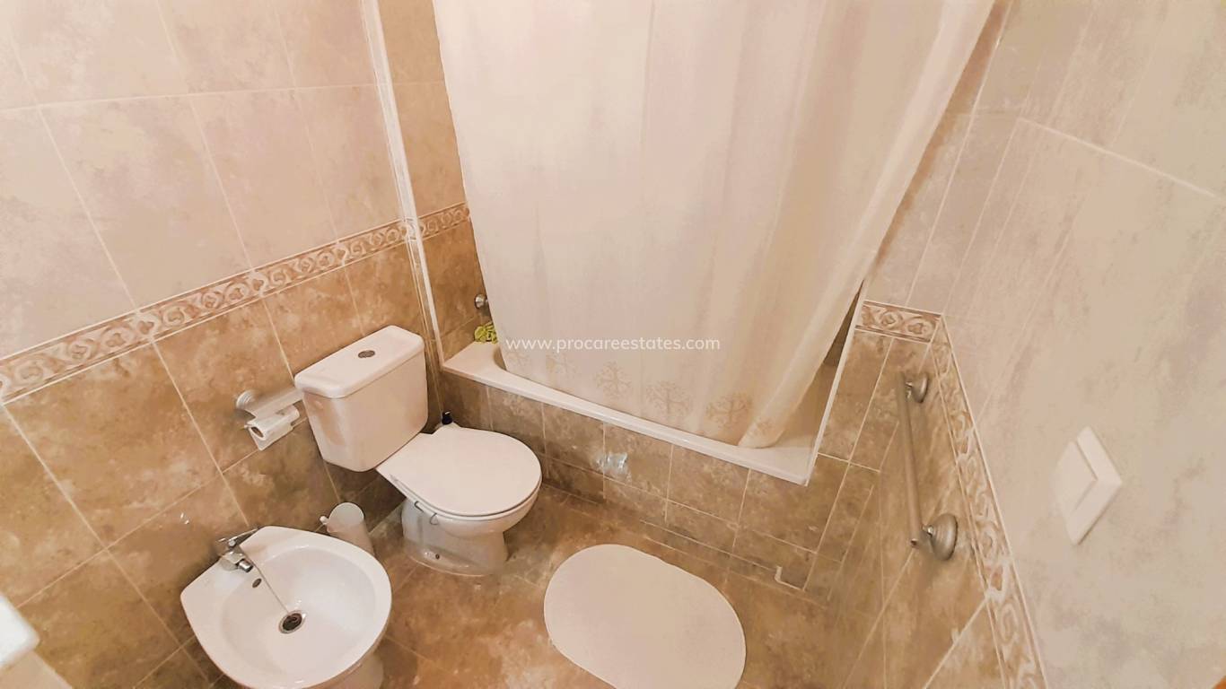 Resale - Apartment - Guardamar del Segura - Puerto Deportivo