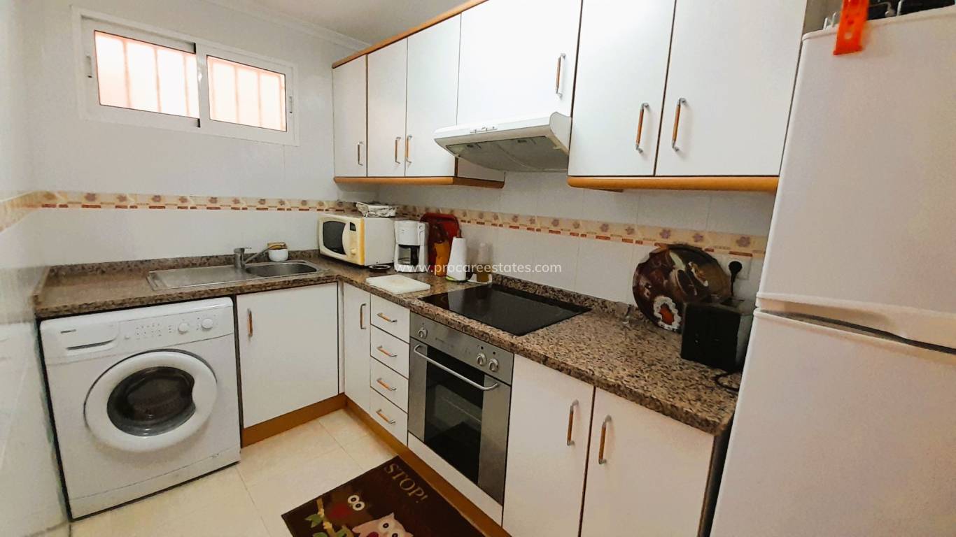 Resale - Apartment - Guardamar del Segura - Puerto Deportivo