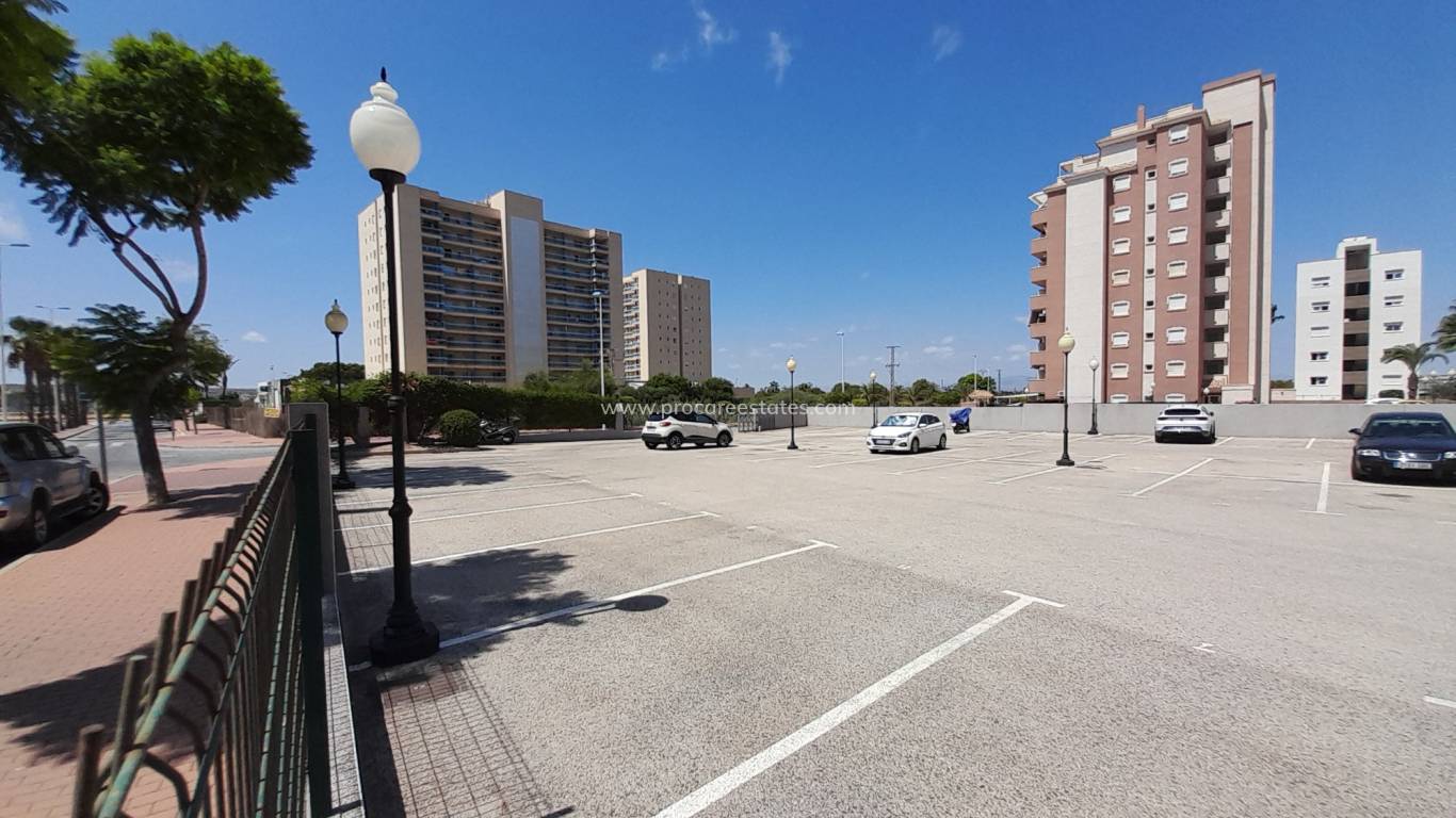 Resale - Apartment - Guardamar del Segura - Puerto Deportivo