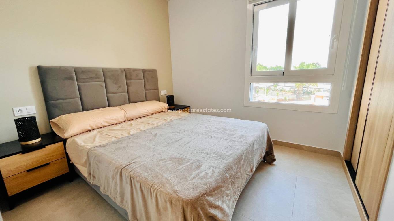 Resale - Apartment - Guardamar del Segura - Puerto Deportivo