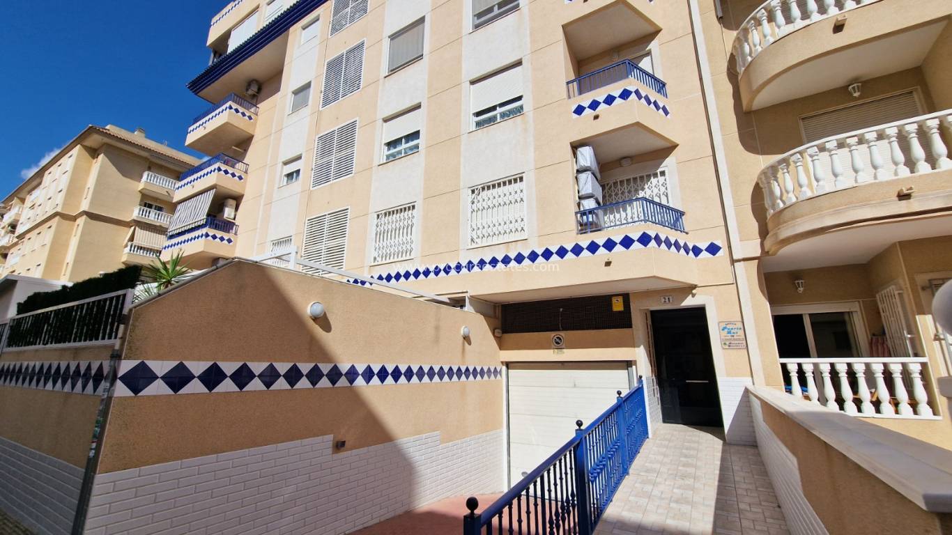 Resale - Apartment - Guardamar del Segura - Puerto