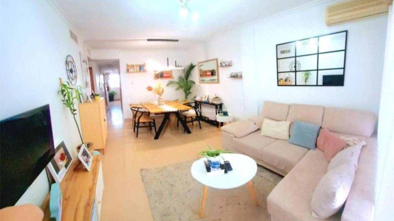 Resale - Apartment - Guardamar del Segura - PUERTO