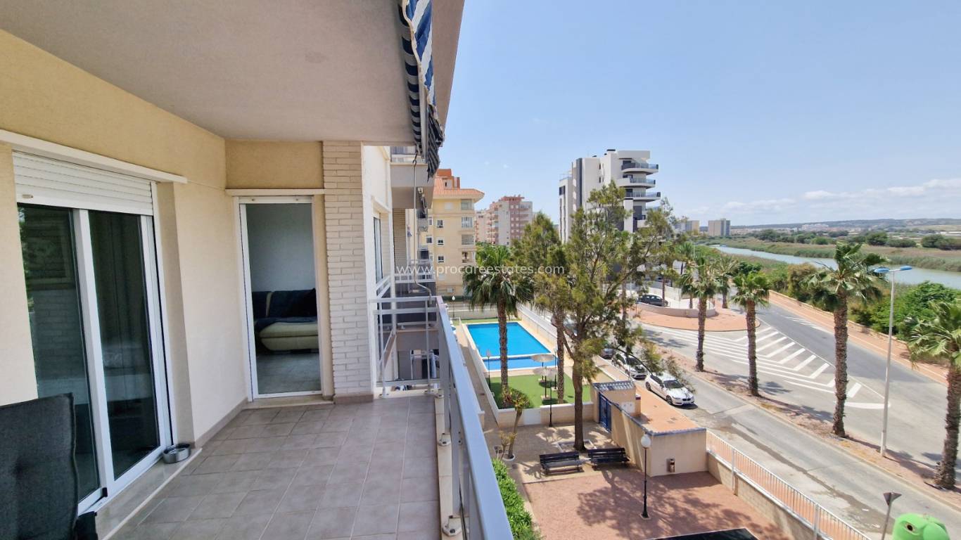 Resale - Apartment - Guardamar del Segura - Puerto