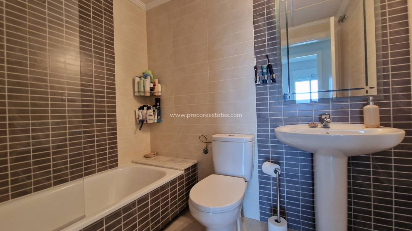 Resale - Apartment - Guardamar del Segura - Puerto