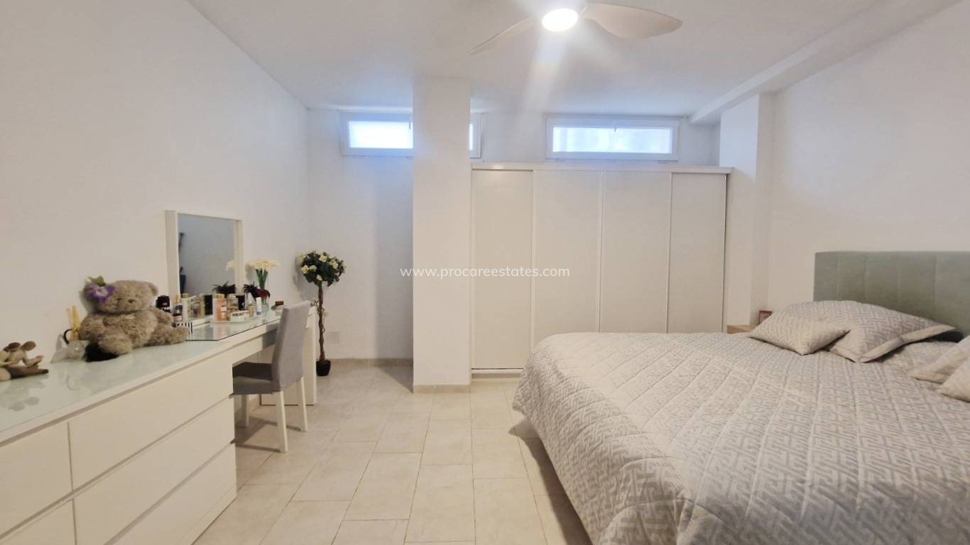 Resale - Apartment - Guardamar del Segura - Puerto