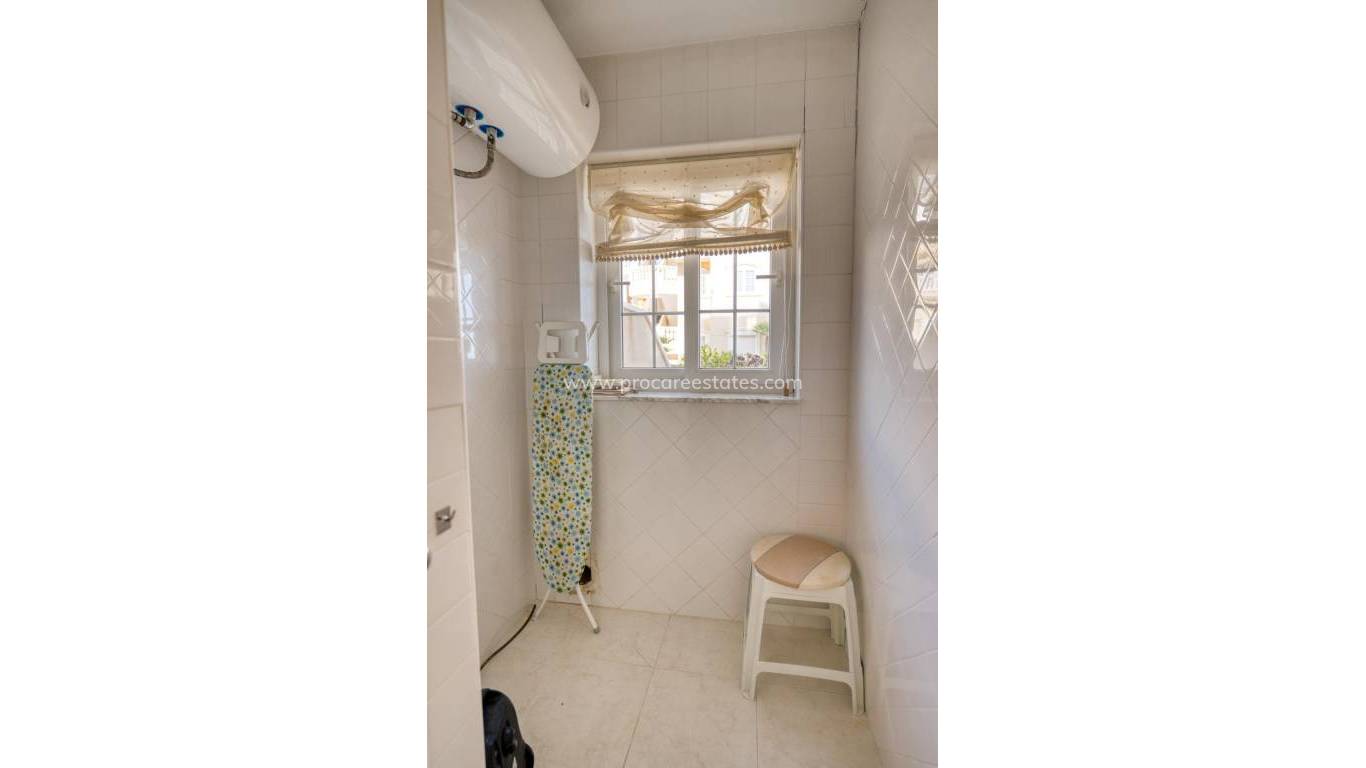 Resale - Apartment - Guardamar del Segura - Urbanizaciones