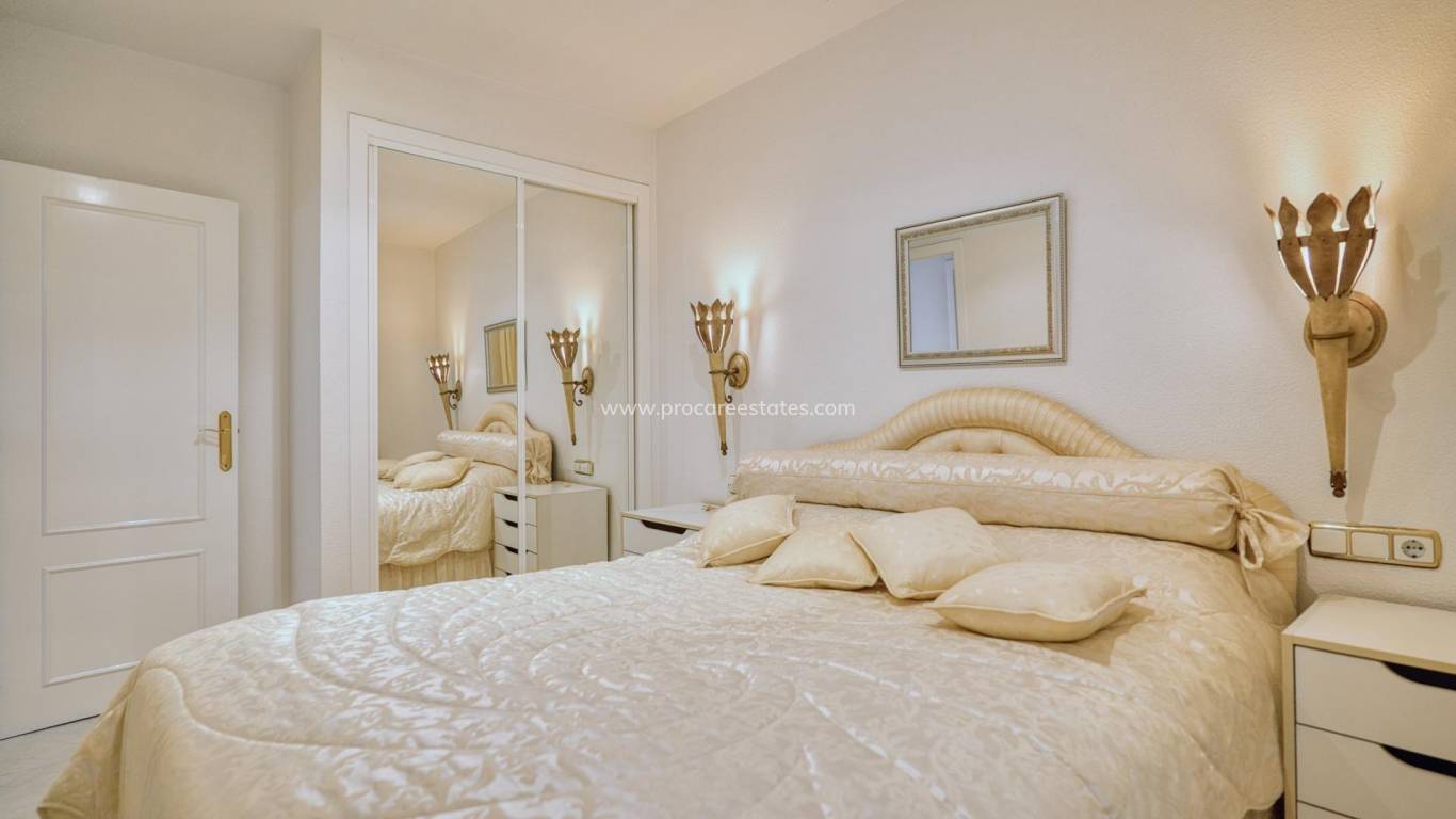 Resale - Apartment - Guardamar del Segura - Urbanizaciones