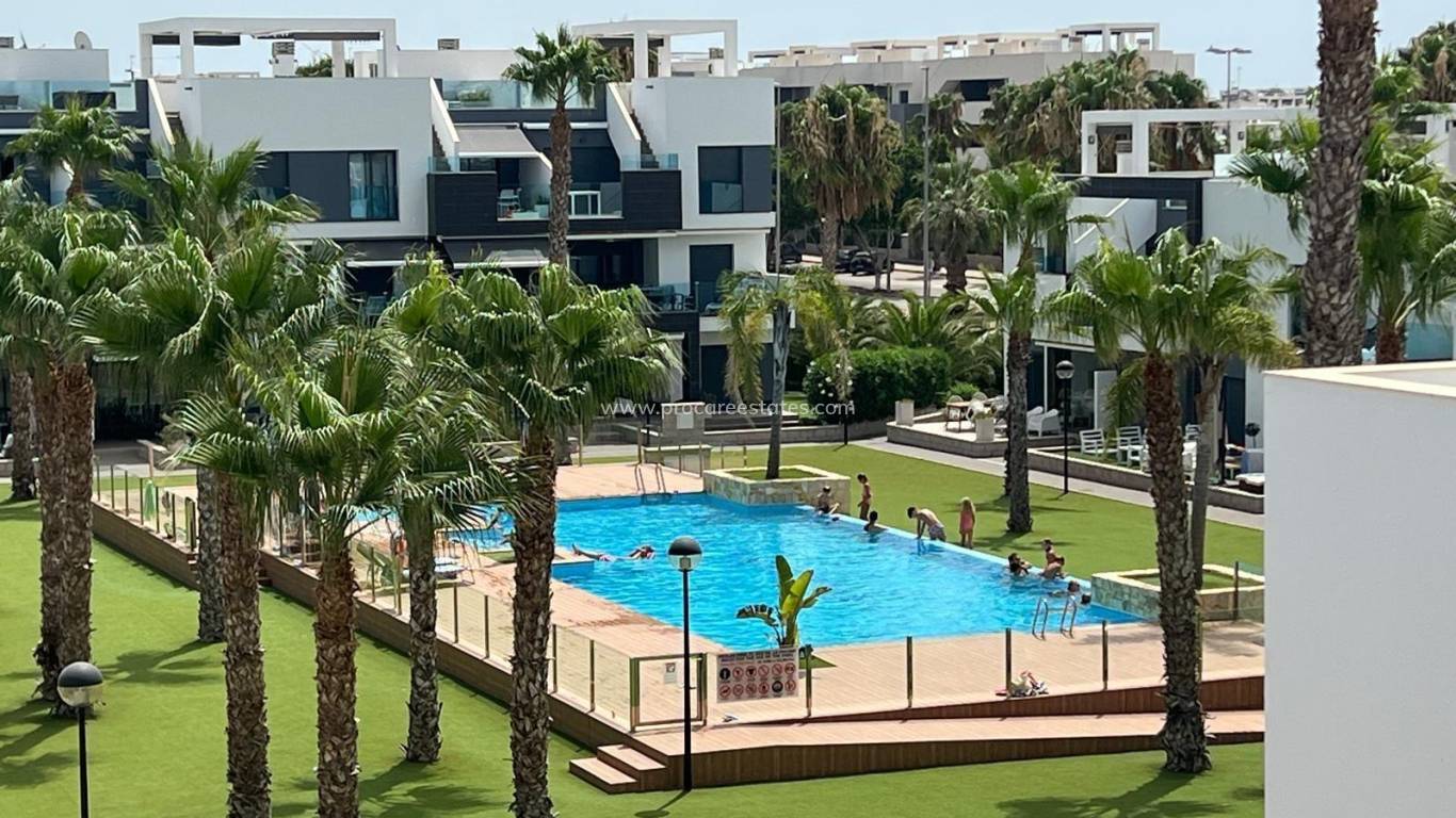 Resale - Apartment - Guardamar del Segura - Urbanizaciones